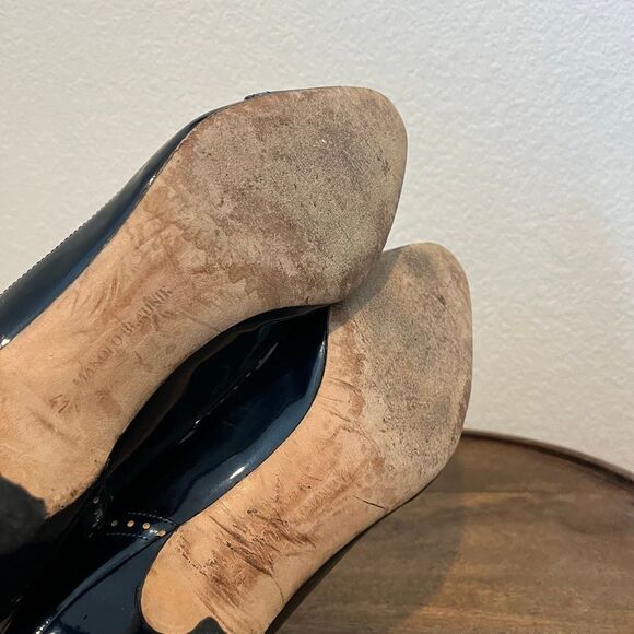 Manolo Blahnik Patent Leather Studded Pointed Toe Kitten Heels Size 41 11 - Picture 6 of 10